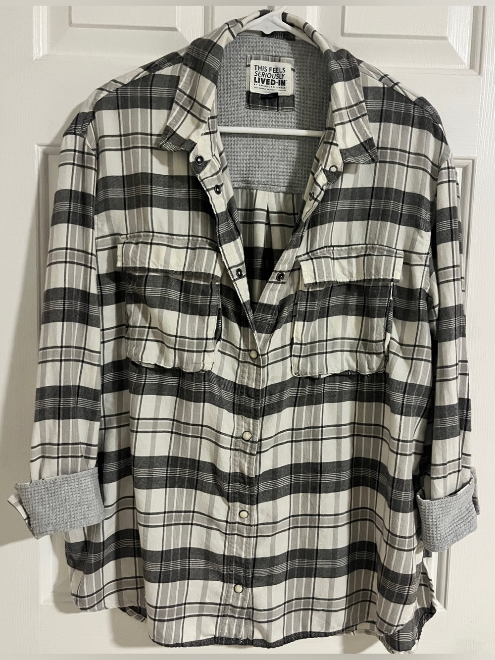 American Eagle Outfitters This Feels Seriously Lived In Plaid Flannel